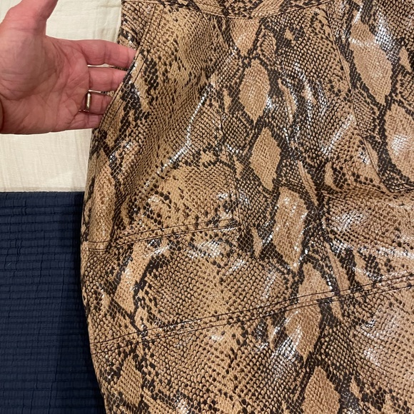 ❤️Current Air Snakeskin Midi Skirt - Picture 10 of 11